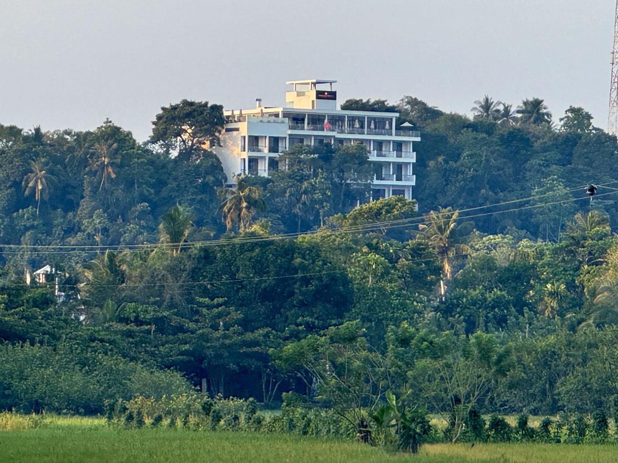 Coastline Mirissa Boutique Hotel And Spa Экстерьер фото