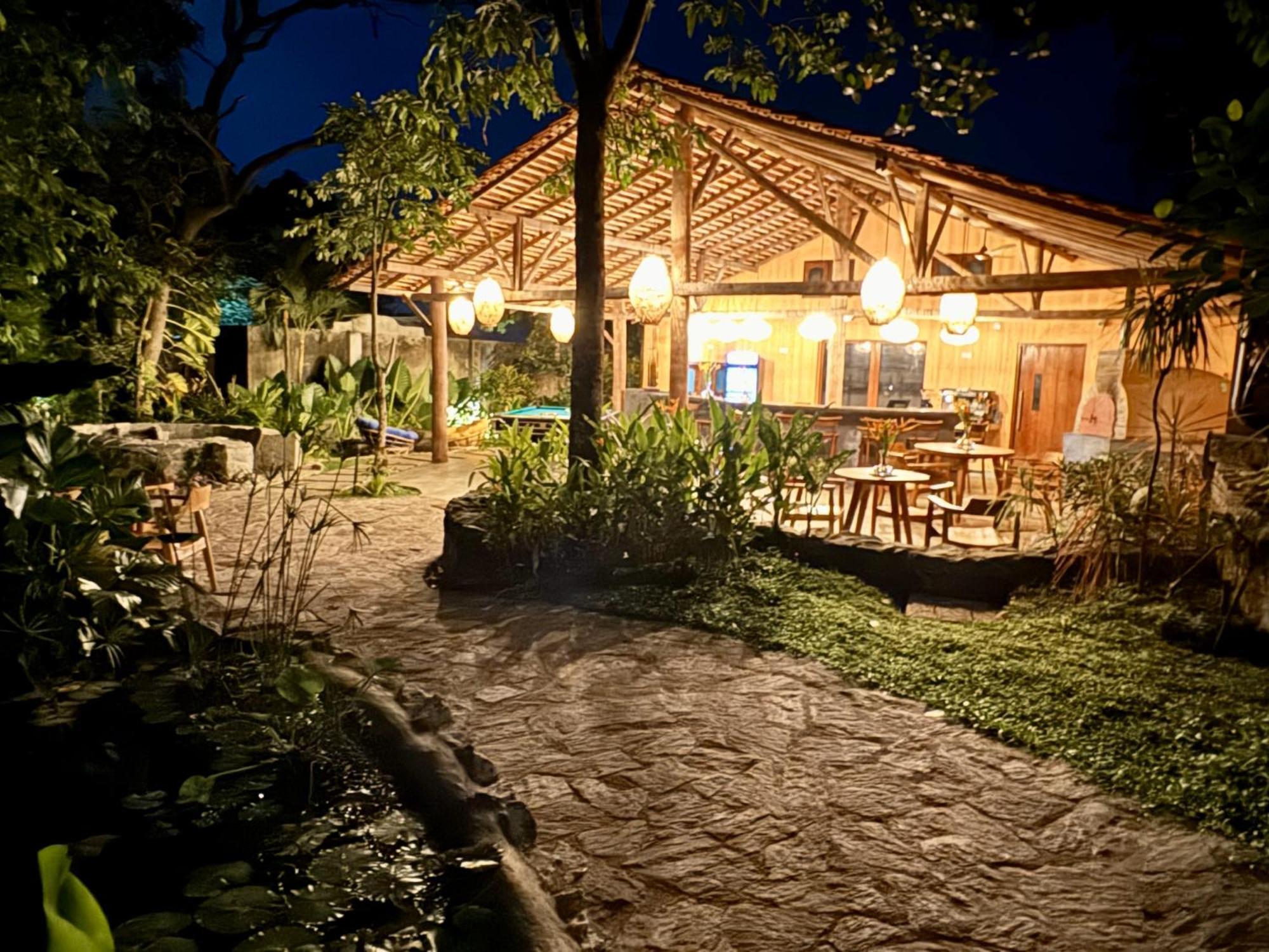 Coastline Mirissa Boutique Hotel And Spa Экстерьер фото
