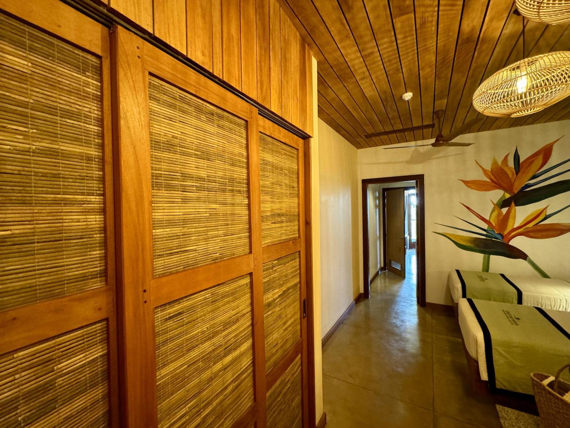Coastline Mirissa Boutique Hotel And Spa Экстерьер фото